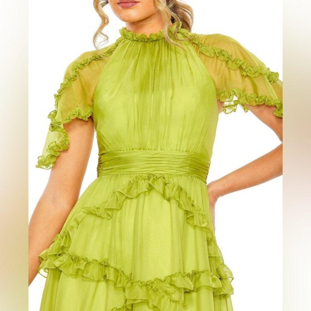 Mac Duggal Chiffon Cascading Ruffle Flutter Sleeve Gown Color Apple Green Size 4 - Picture 3 of 17